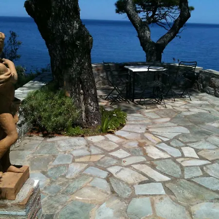 Tatil Evi In Seas' Embrace *
