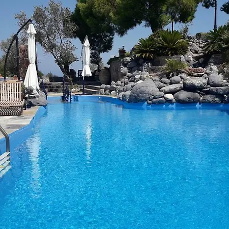 In Seas' Embrace Tatil Evi *