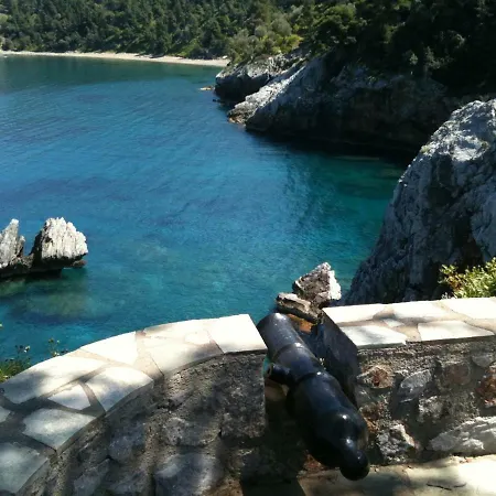 In Seas' Embrace Tatil Evi